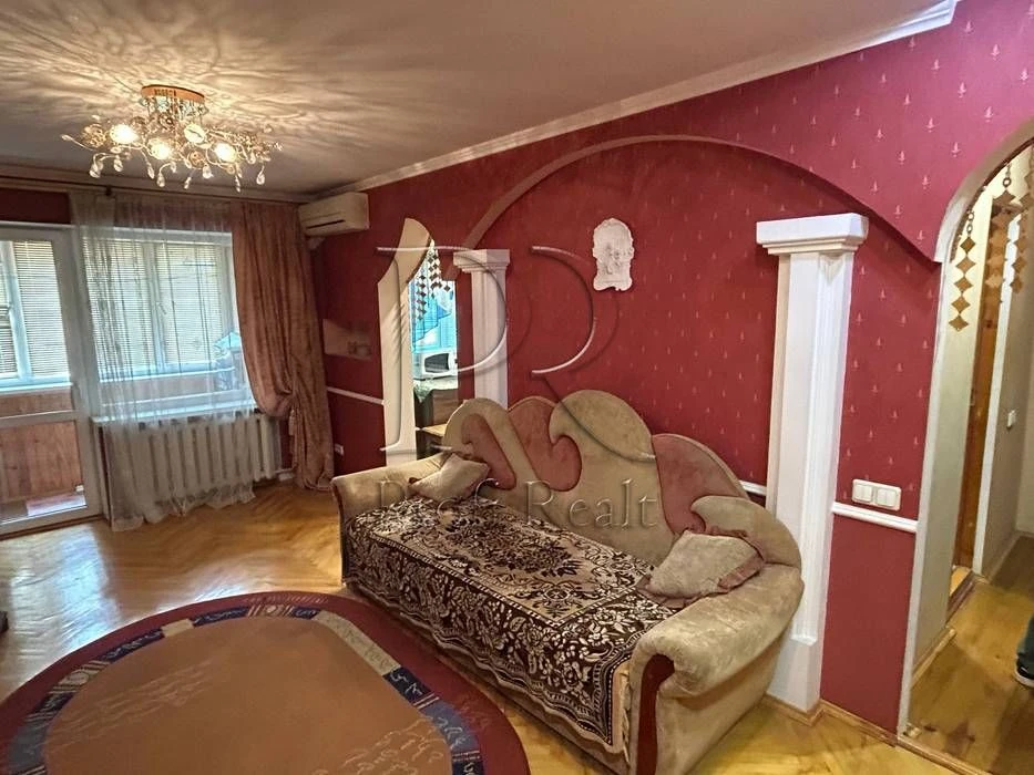 Продаж 3-кімнатного апартаменту за адресою: вулиця Віталія Скакуна, 9,