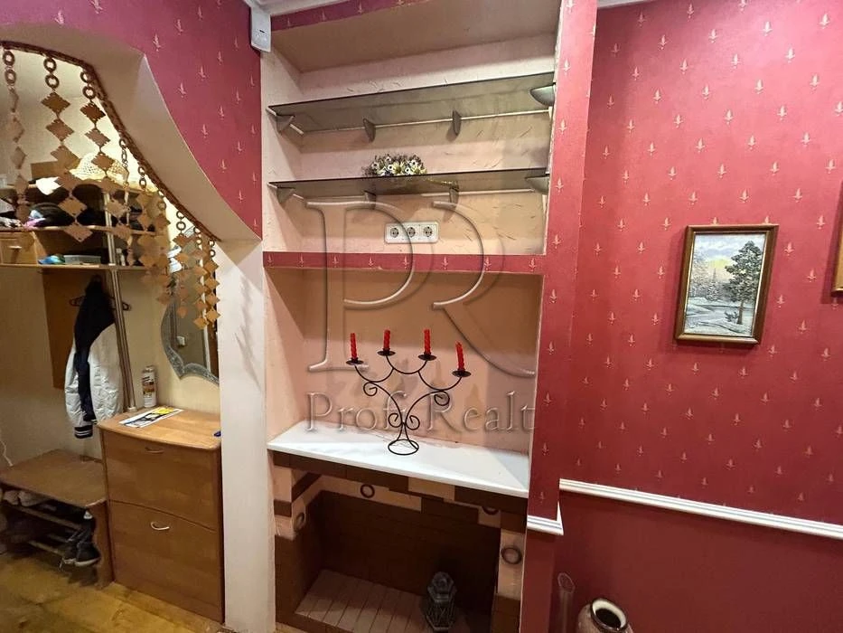 Продаж 3-кімнатного апартаменту за адресою: вулиця Віталія Скакуна, 9,