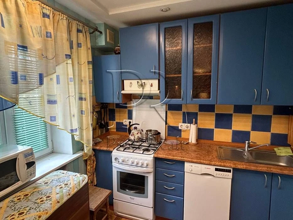 Продаж 3-кімнатного апартаменту за адресою: вулиця Віталія Скакуна, 9,