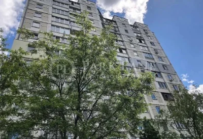 Sale of Tyraspolskaya 47, Podilsky, Syrets, Drogoshychi Market