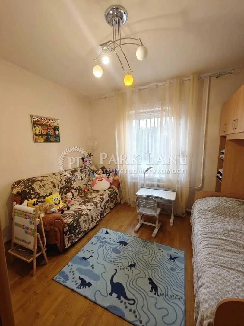 Sale of Tyraspolskaya 47, Podilsky, Syrets, Drogoshychi Market