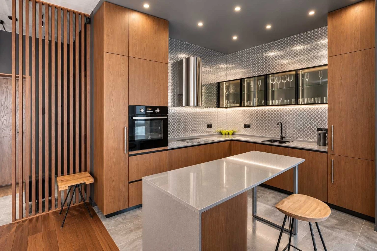 Spacious Apartment with Дніpro View for Sale