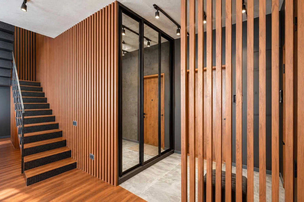 Spacious Apartment with Дніpro View for Sale