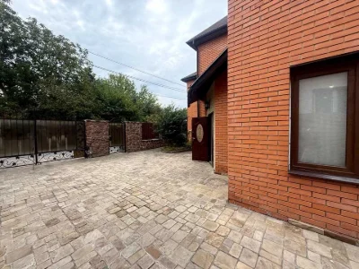 House. Kyiv, Sado 62a