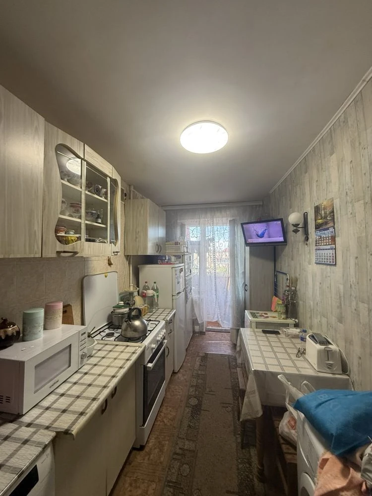 Urgent sale of a 1-bedroom apartment in Taimirova / Levitan / Nebesnaya Sotni