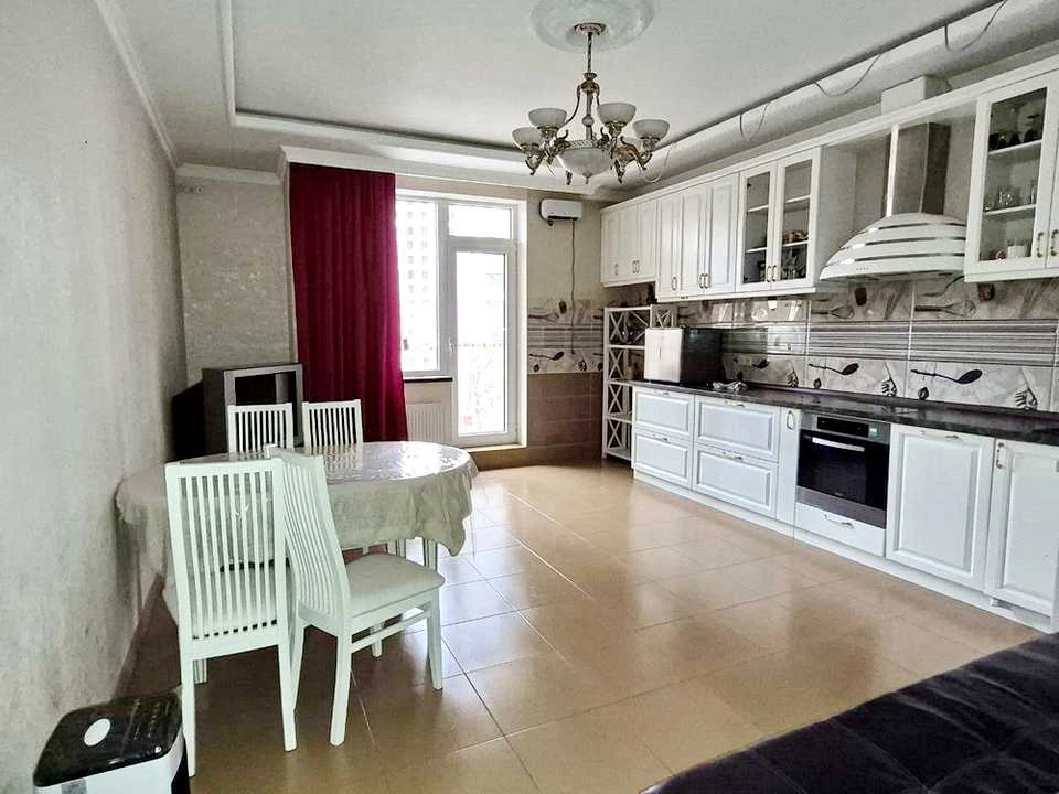 Apartment. Odessa, Arkadiys'ke plato, вул.