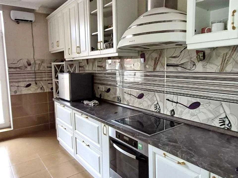 Apartment. Odessa, Arkadiys'ke plato, вул.