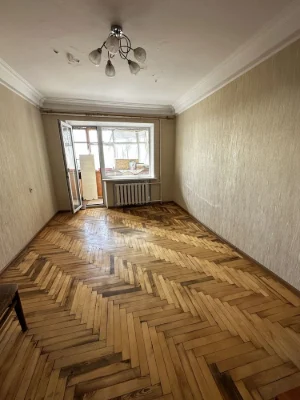 For Sale: 2-room apartment on Olympic Street