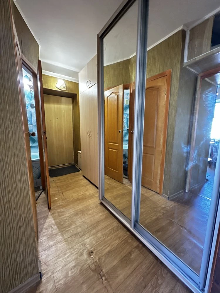 For Sale: 2-room apartment on Olympic Street