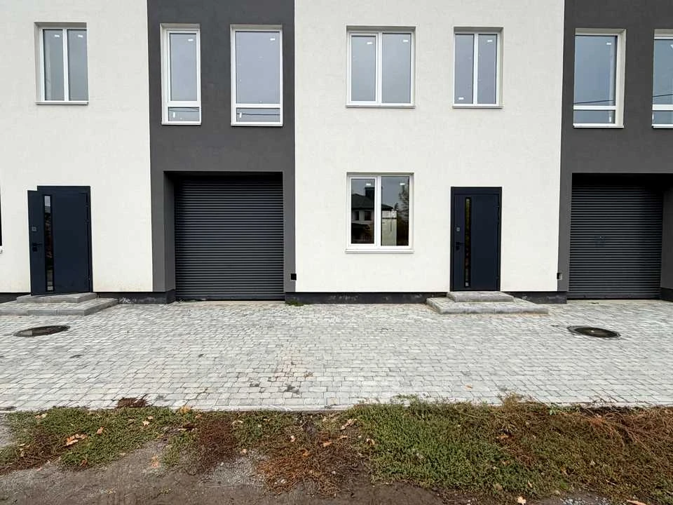 House. Vinnytsia, Yuzvin