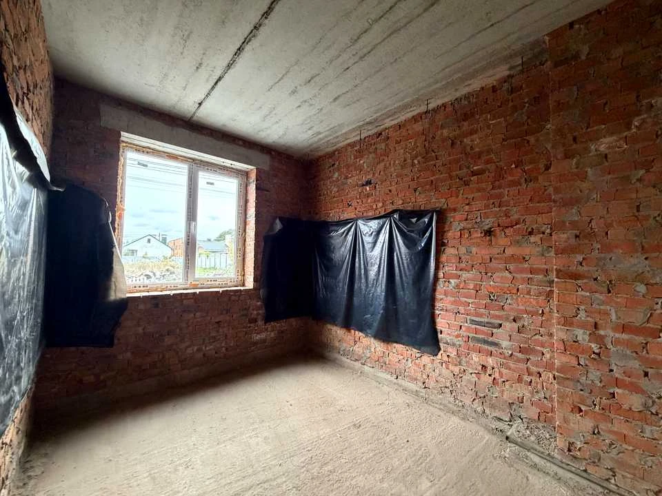 House. Vinnytsia, Yuzvin