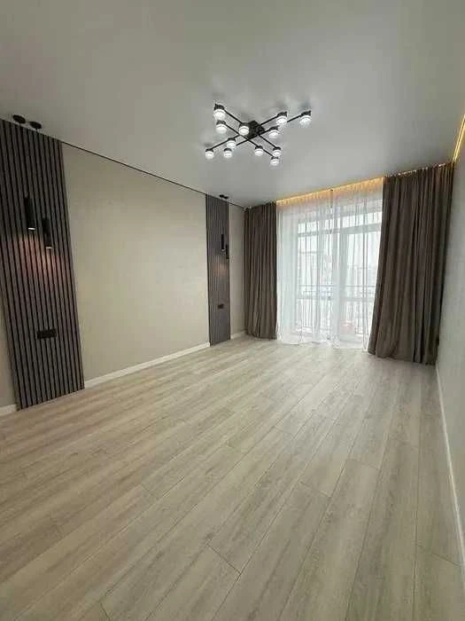 3-bedroom apartment with renovation in residential complex "Oprishivska Slobo"