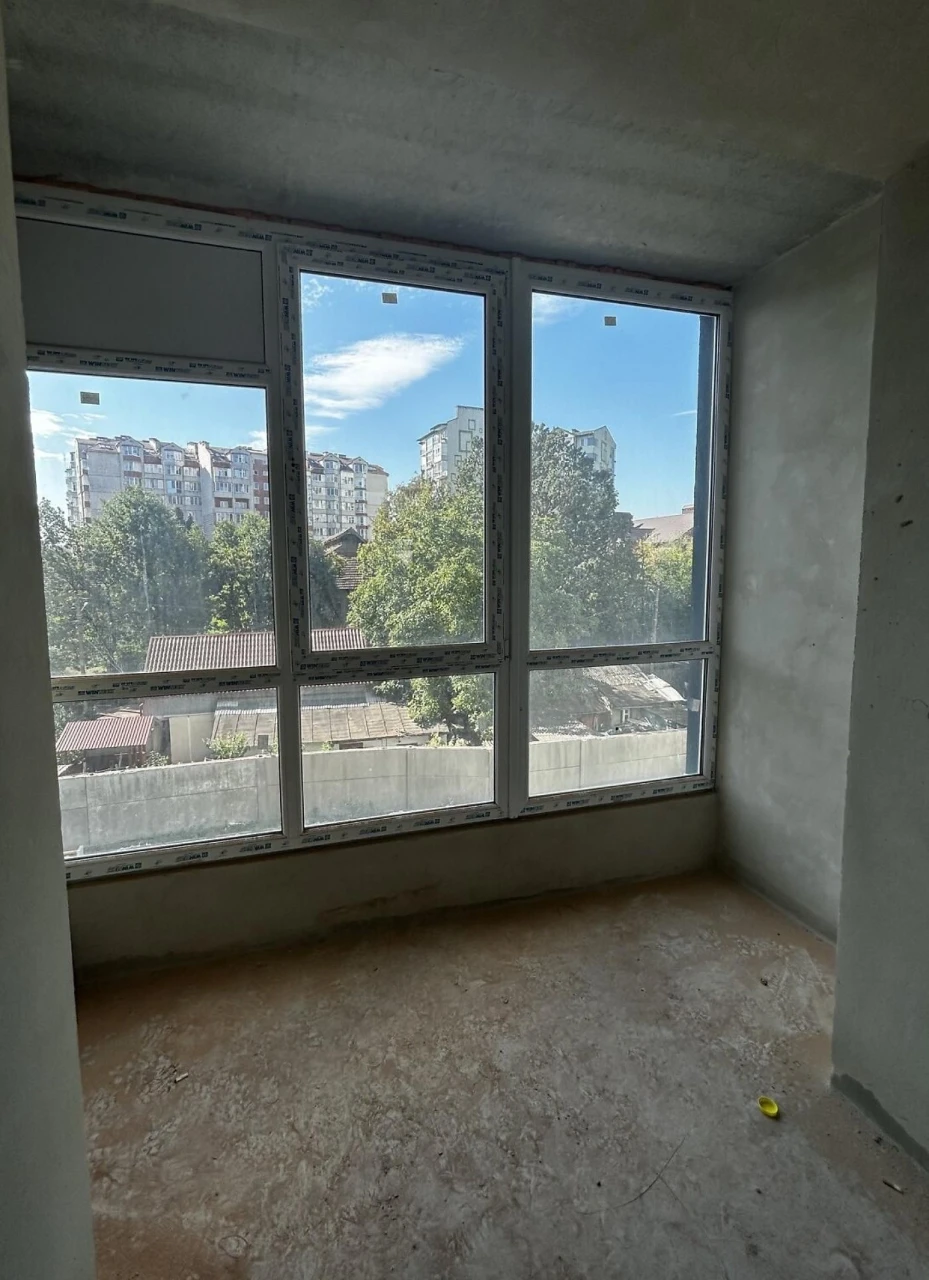 Sale of a 3-room apartment 88.6 sq.m in a completed new building/center