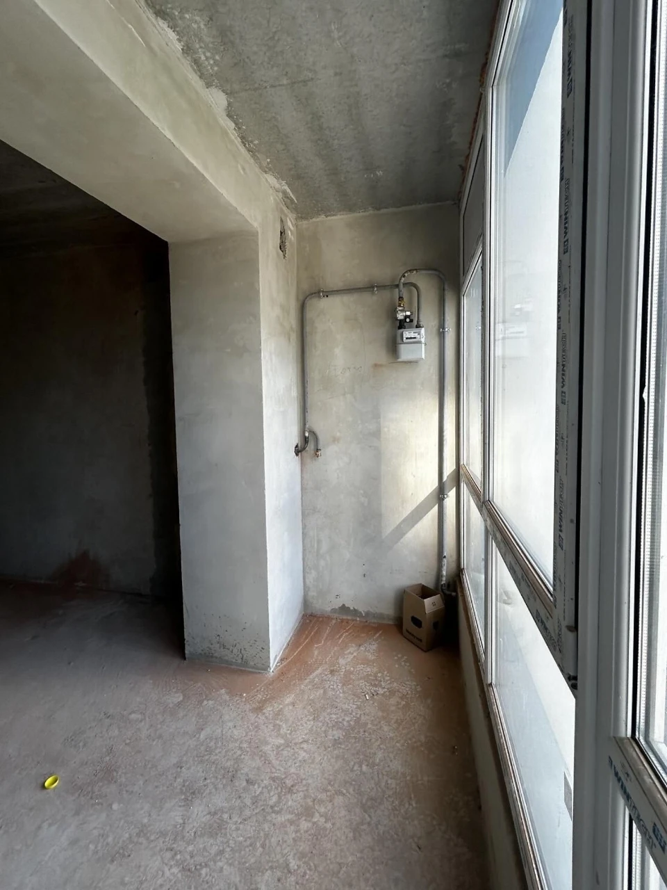 Sale of a 3-room apartment 88.6 sq.m in a completed new building/center