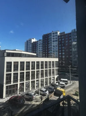 Sale of a 3-room apartment 88.6 sq.m in a completed new building/center