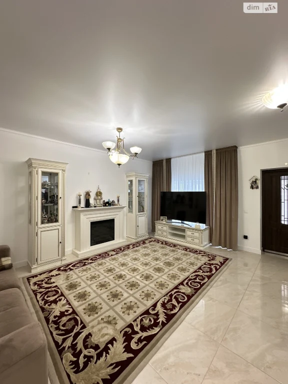 Townhouse for Sale: Ozerna