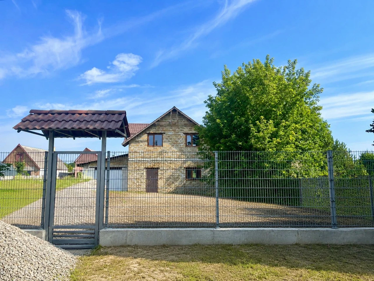 Продаж будинку в с. Новопетрівка
