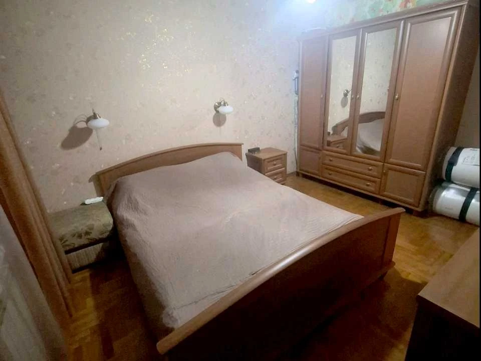 Квартира. Киев, Анны Ахматовой ул.