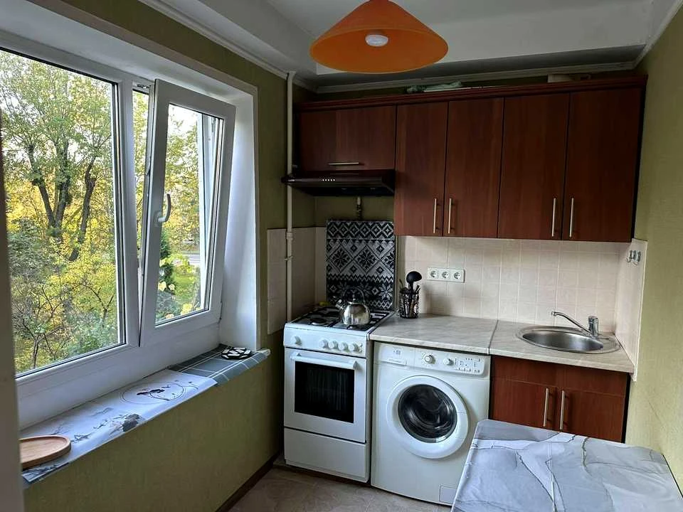 Apartment. Solomyanska Street, Kyiv