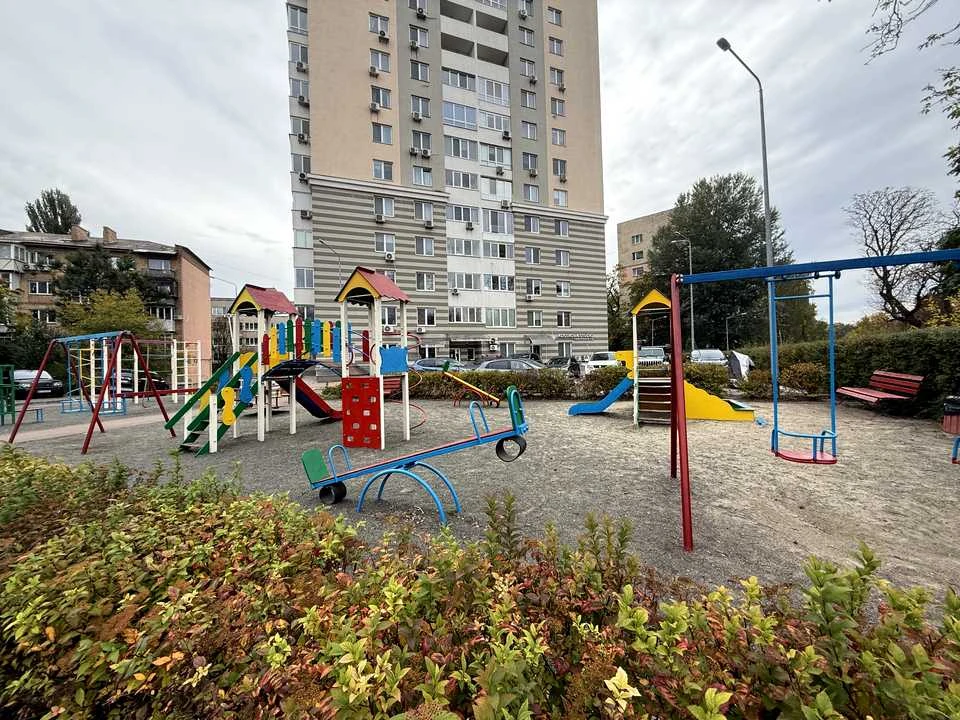 Квартира. Київ, Тбіліський пров.