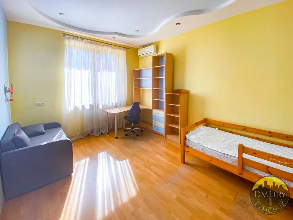 Apartment. Volodymyr Yasuyka Avenue, Kyiv
