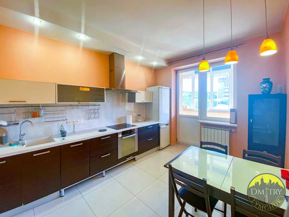 Apartment. Volodymyr Yasuyka Avenue, Kyiv