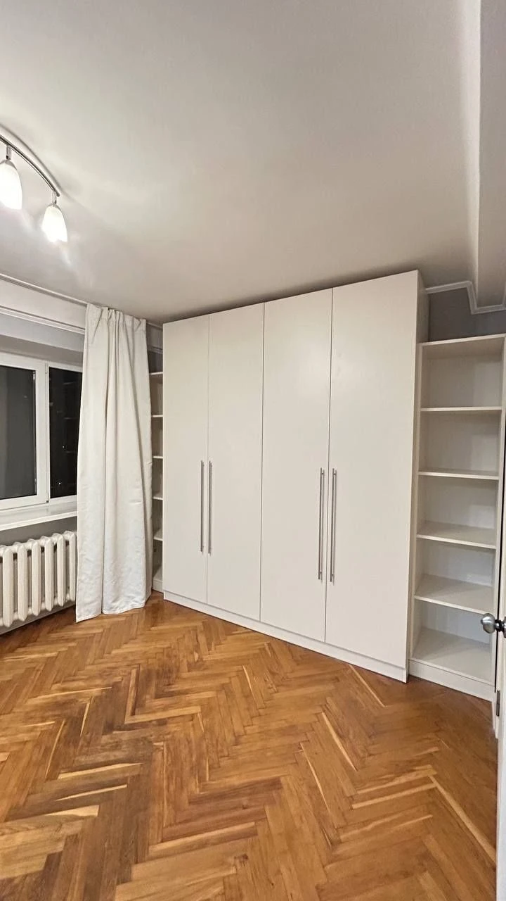 2-room apartment 45 sq.m. on Pecersky. Les Ukrainka Boulevard