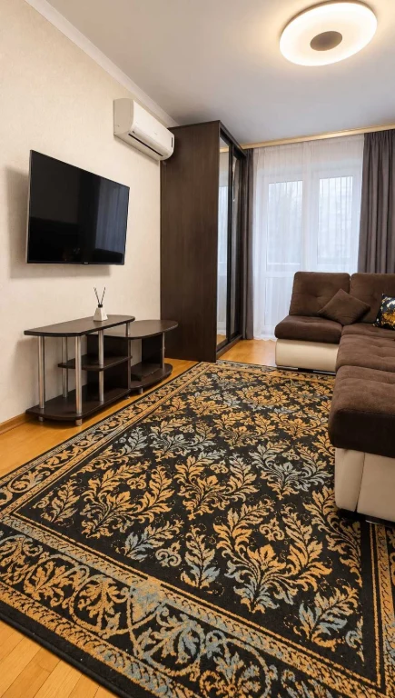 2 room apartment on Air Force Avenue, Solomyany