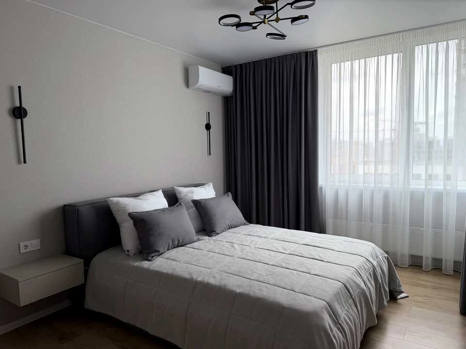 Apartment. Alexander Olesya Street, Kyiv