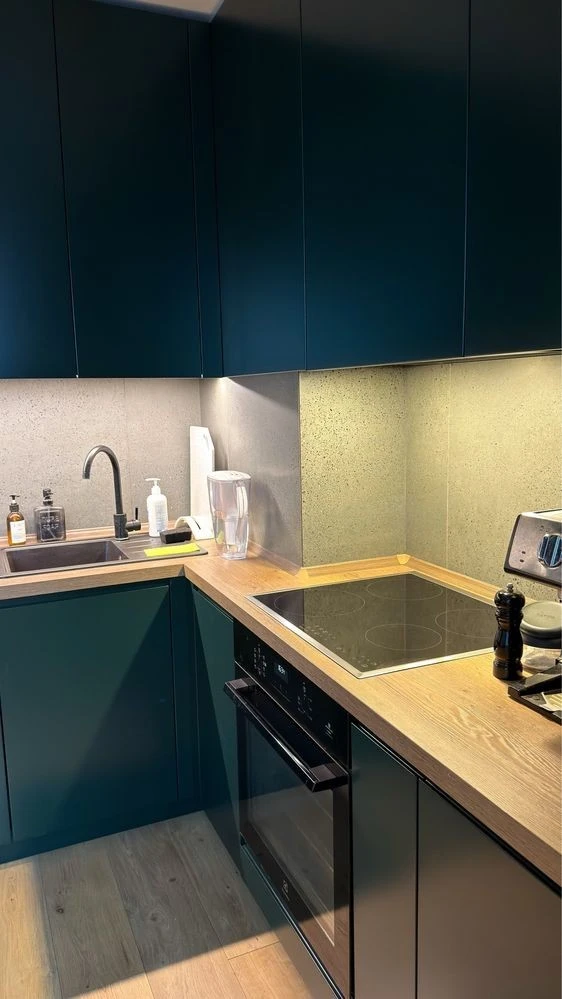 Urgent Sale: 1-Bedroom Apartment in Residence Navigátor