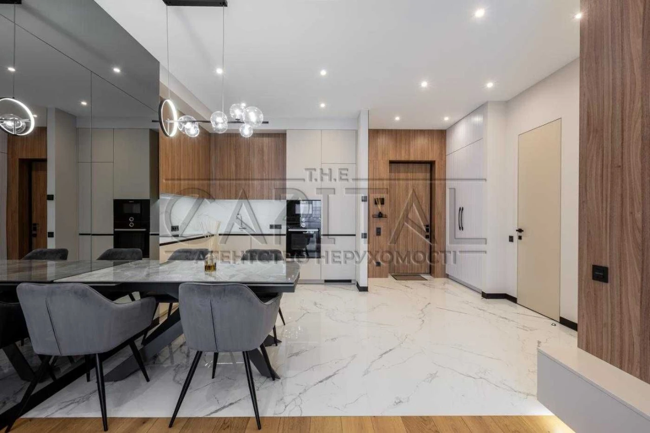Keys) Designer 2-bedroom apartment - 85