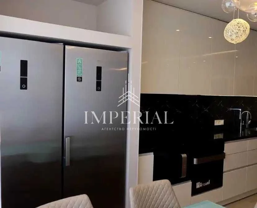 Sale of a 3-bedroom apartment in the ObolonSky residential complex
