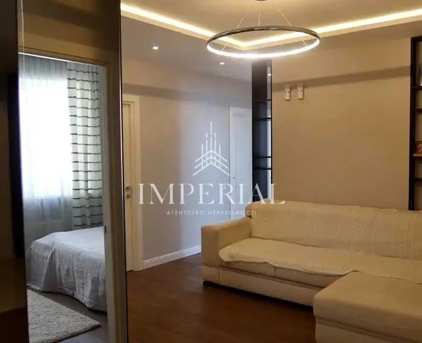 Sale of a 3-bedroom apartment in the ObolonSky residential complex