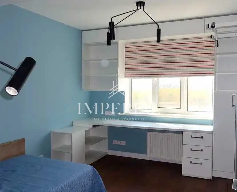 Sale of a 3-bedroom apartment in the ObolonSky residential complex