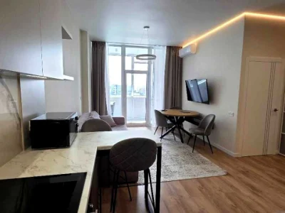 Apartment. Kyiv, Berezhyi Prospect.