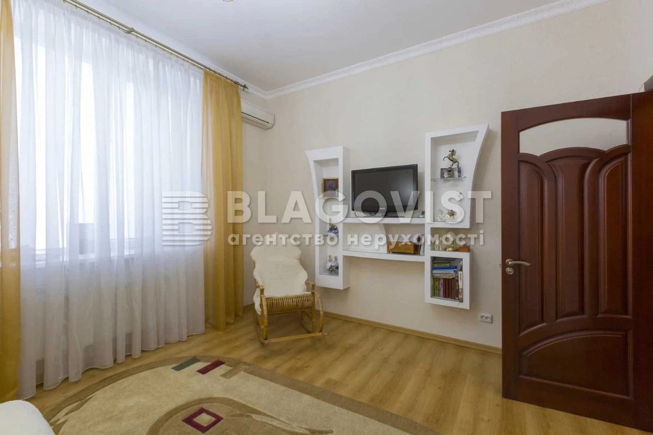Продажа дома в г. Киеве, улица Смотрицкого М. Пожарского