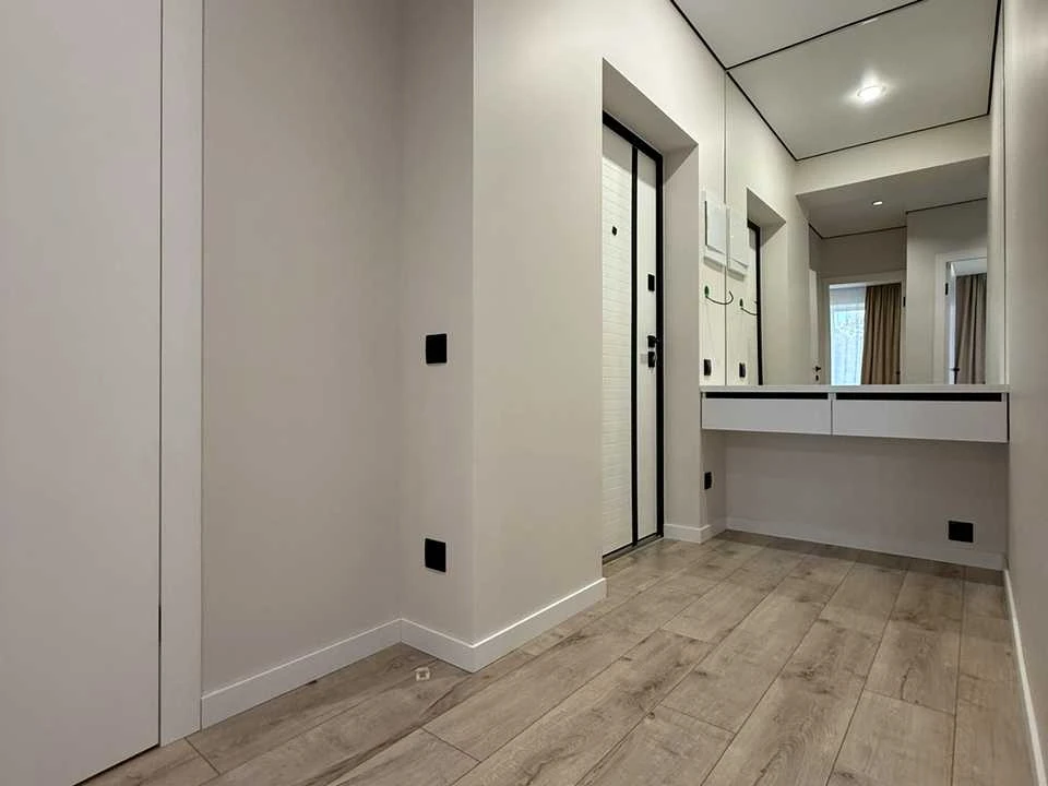 Apartment. Riven, Fabrychna St.