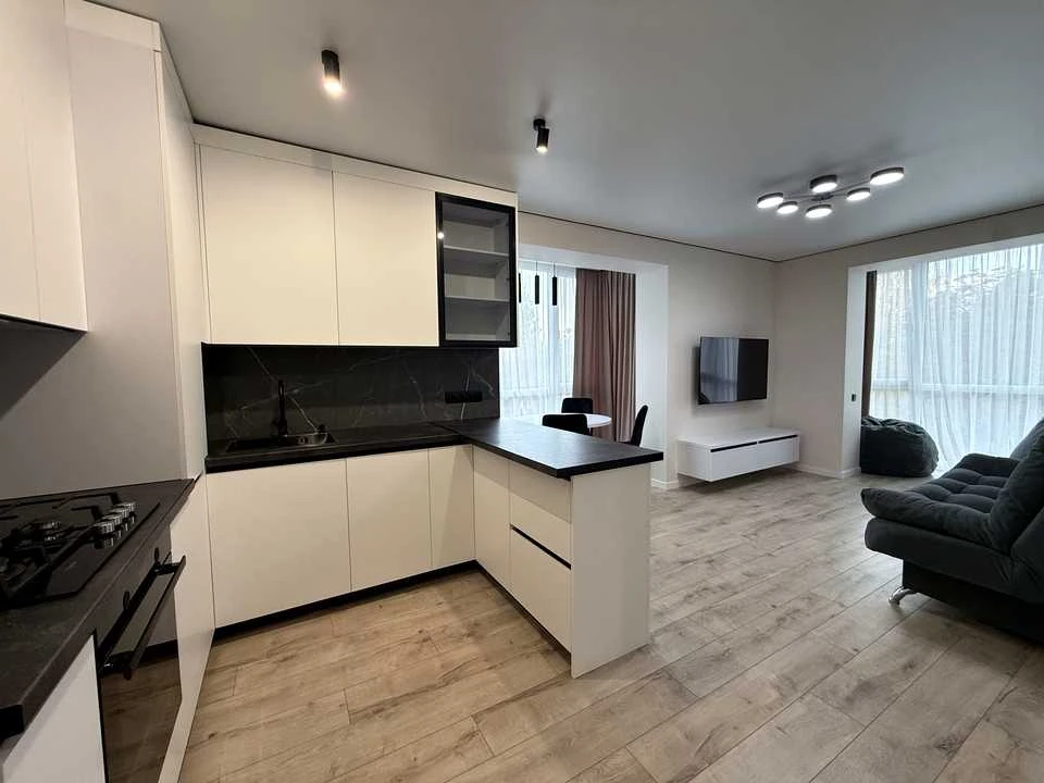 Apartment. Riven, Fabrychna St.