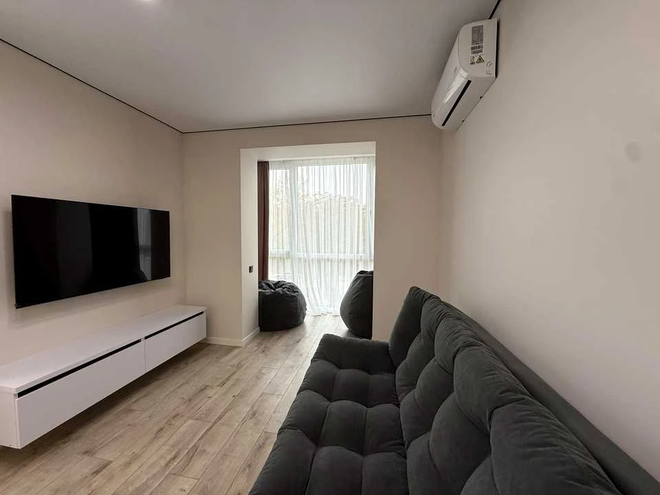 Apartment. Riven, Fabrychna St.