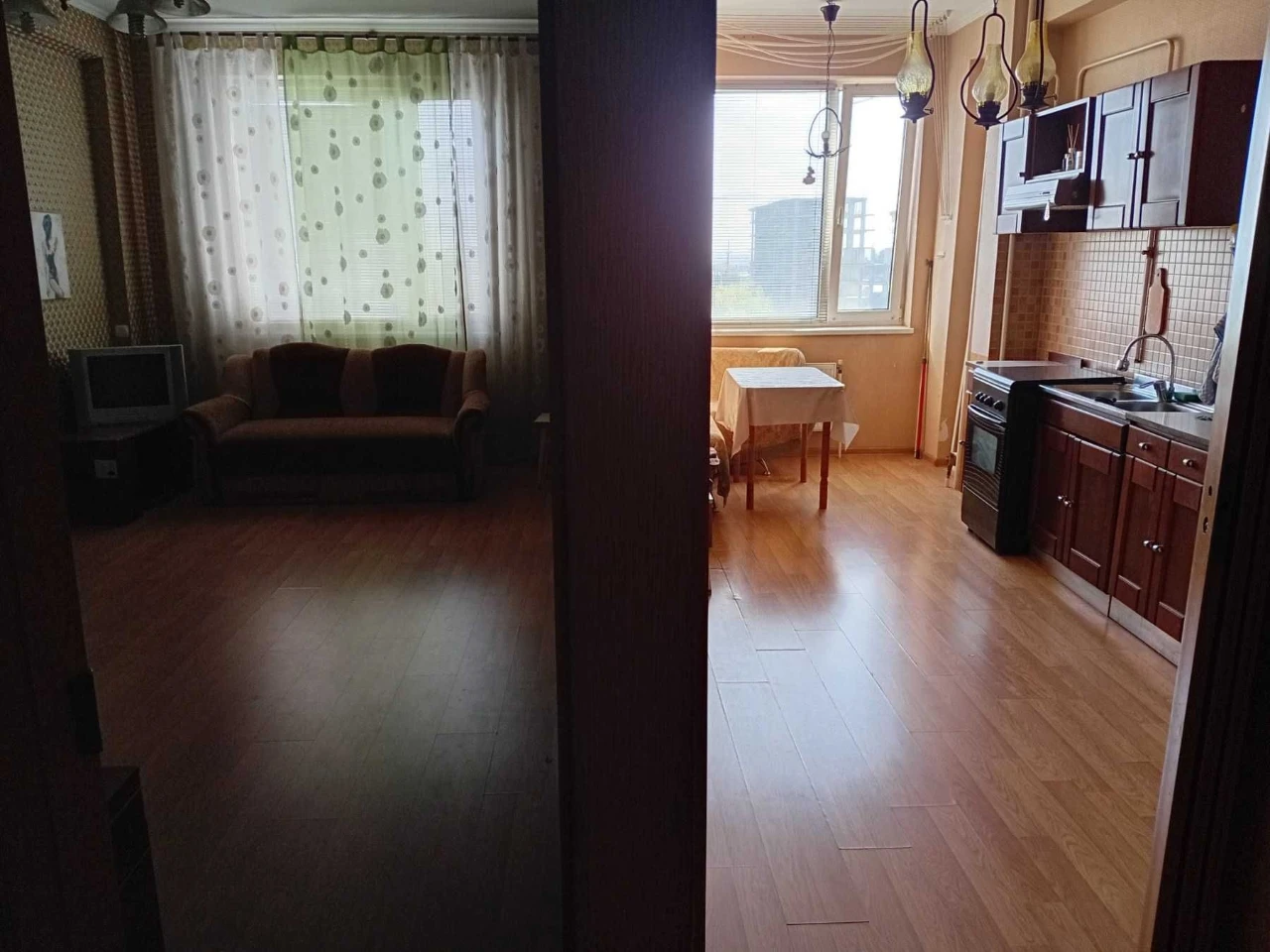 Продается 1-комнатная квартира на Руской, 40 м².
