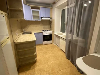 Квартира. Київ, Кловський узво́з
