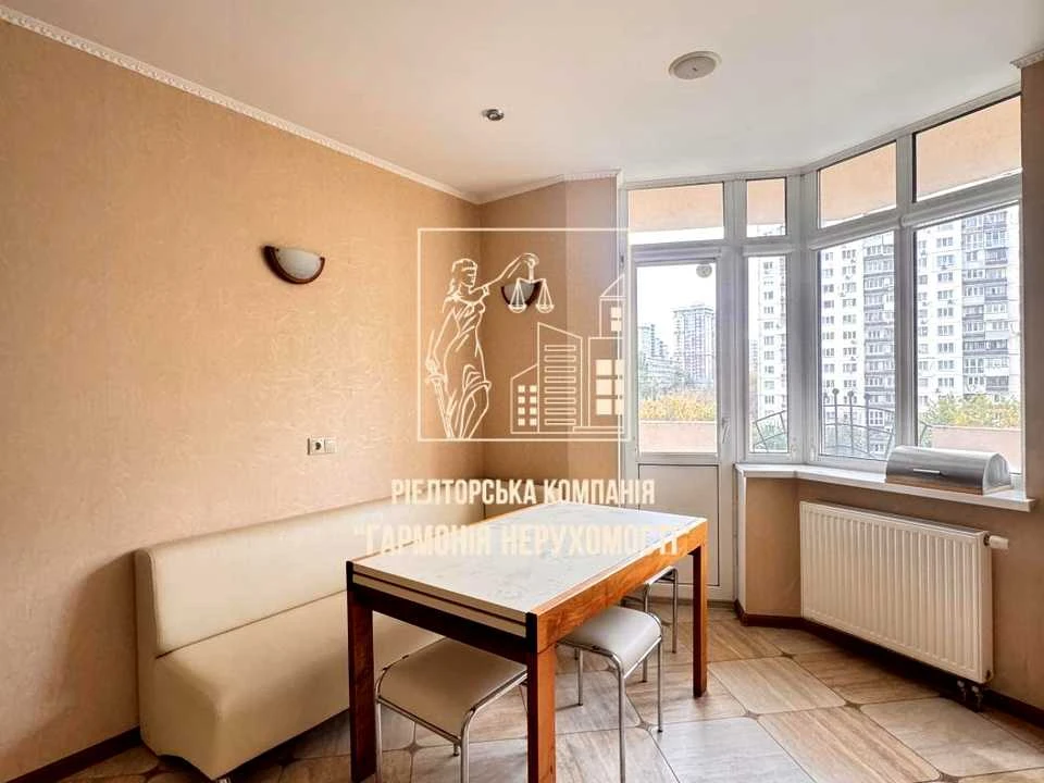Apartment. Metropolitan Vasyl Lipkivsky Street, Kyiv