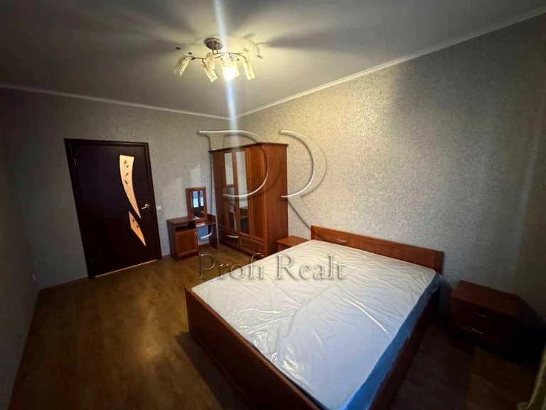 Apartment. Urlivska Street, Kyiv