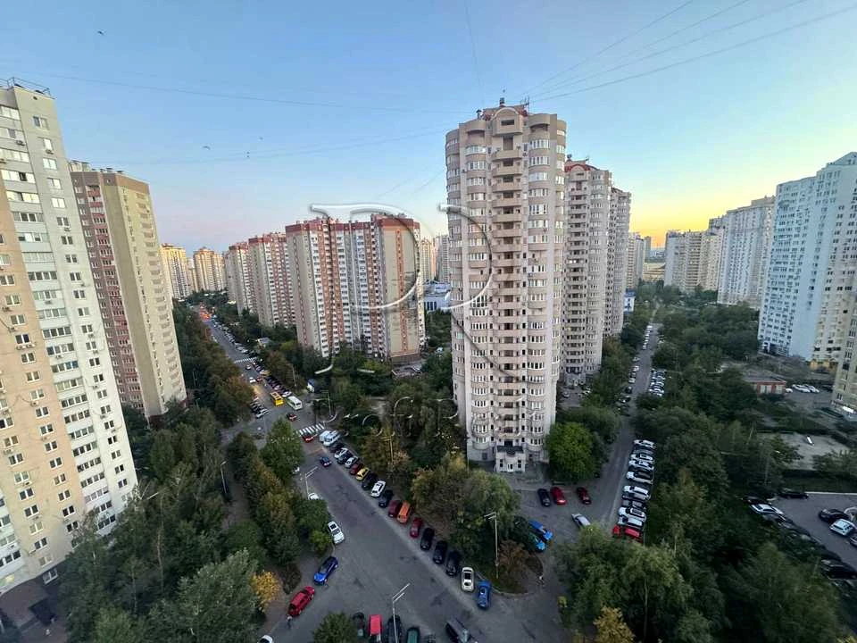 Apartment. Urlivska Street, Kyiv