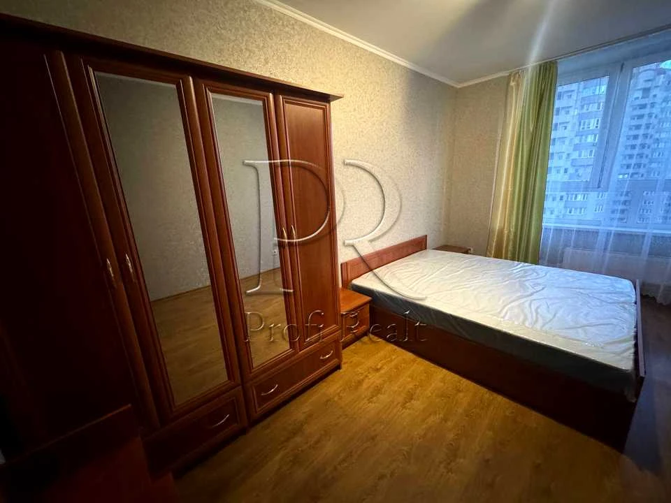 Apartment. Urlivska Street, Kyiv