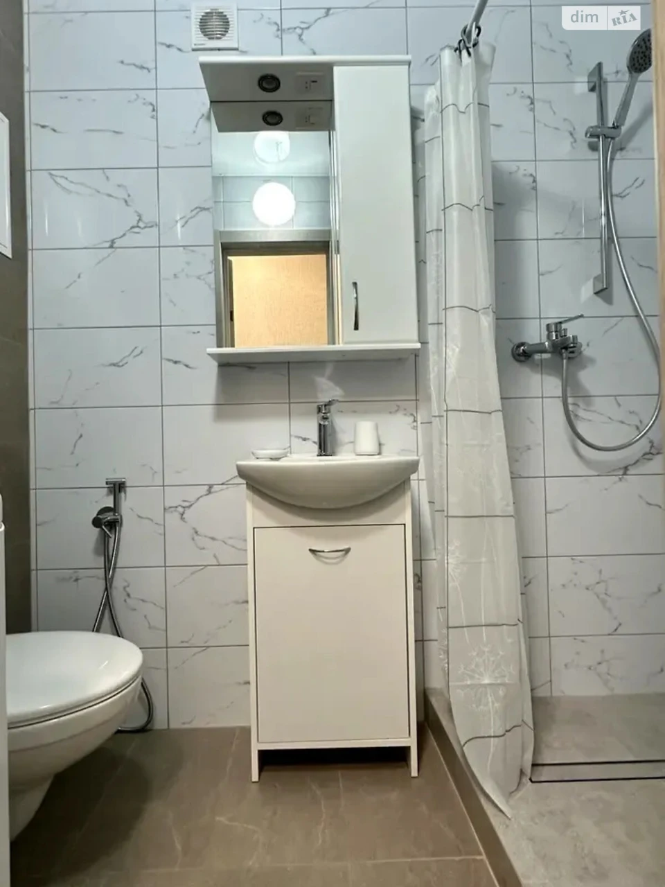 Long-Term Rental Apartment, Saperna Slobidka