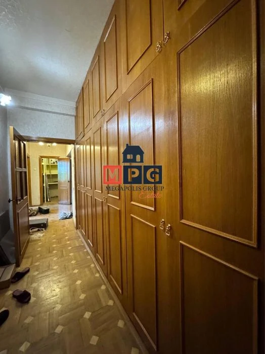 Apartment in the center of Stalinka Chaykovskaya Yaroslav the Wise