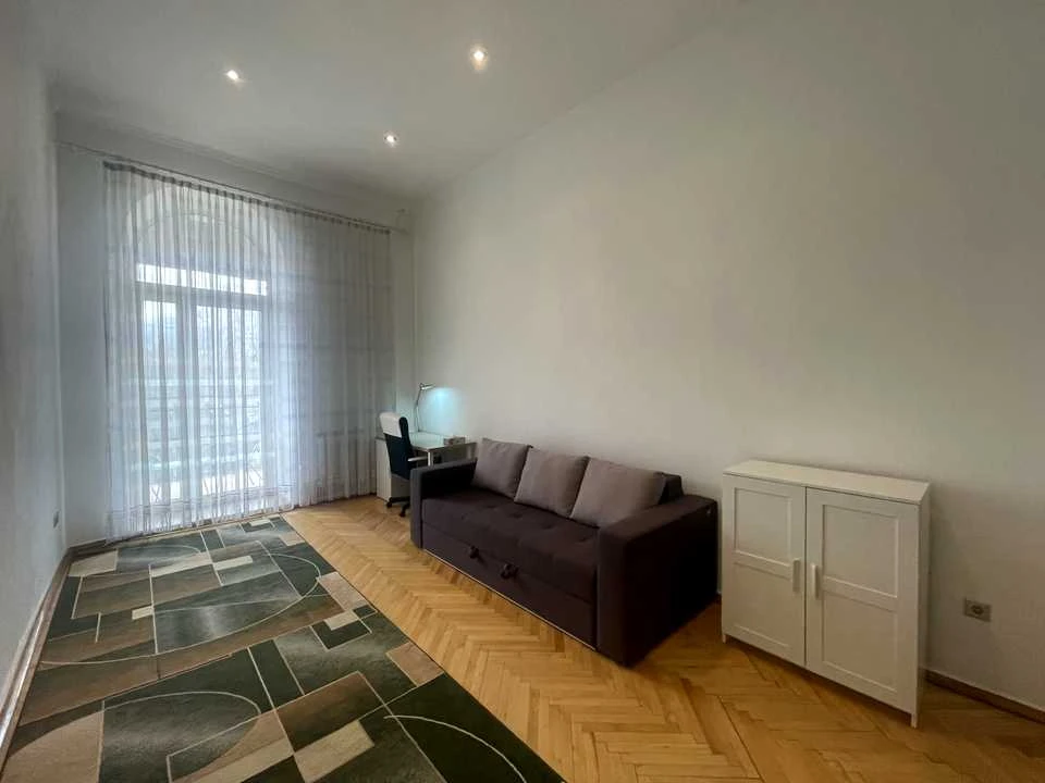 Apartment. Volodymyr Street, Kyiv