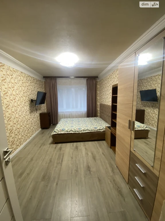 Long-Term Rental Apartment, Akademmisto