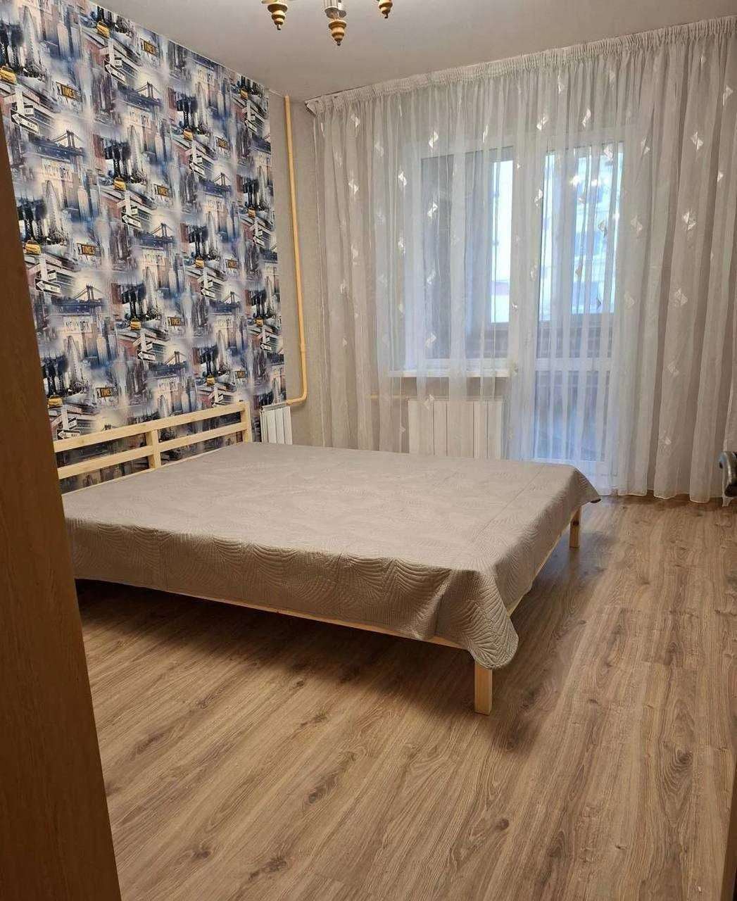 Продается трехкомнатная квартира на Сиховском